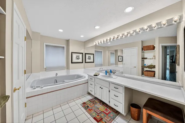 $1,180,000 | 3484 Fox Chase Drive, Bristol, IN 46507