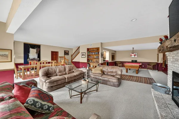 $1,180,000 | 3484 Fox Chase Drive, Bristol, IN 46507