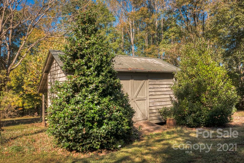 315 North Campbell Road Landrum, SC 29356 - Photo 39 of 40