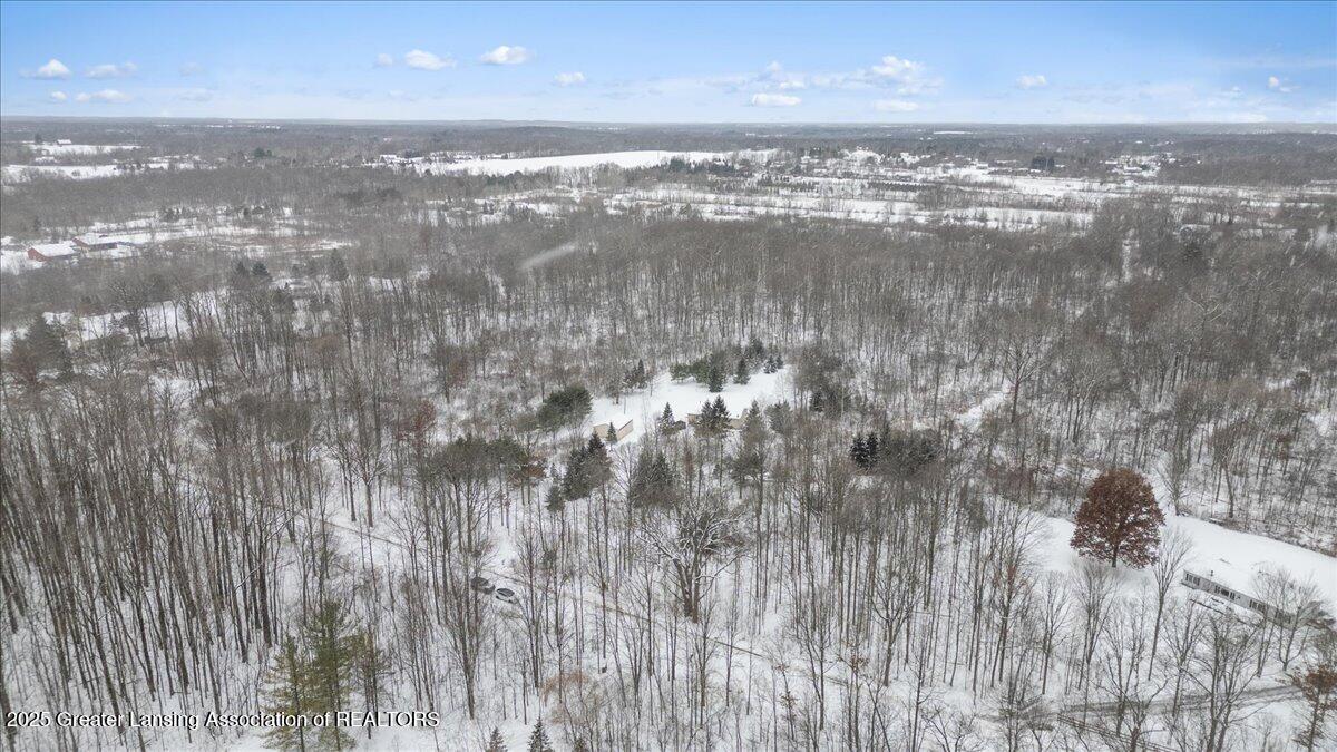 4365 Mack Road Howell, MI 48855 - Photo 39 of 50 04-Media Jett - 01