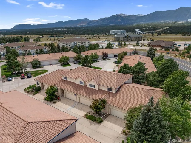 $499,000 | 286 Luxury Lane, Colorado Springs, CO 80921