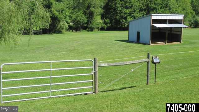 7640 Simpson Road Glen Rock, PA 17327 - Photo 16 of 25