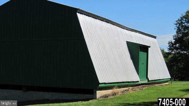 7640 Simpson Road Glen Rock, PA 17327 - Photo 4 of 25