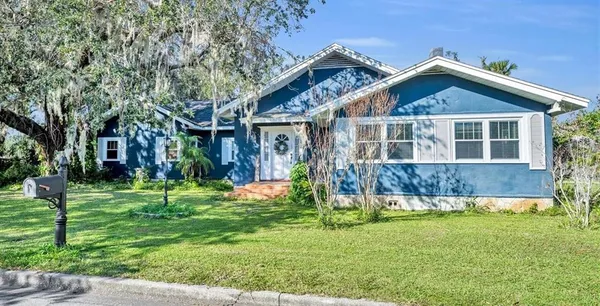 $800,000 | 214 South Woodland Street, Winter Garden, FL 34787