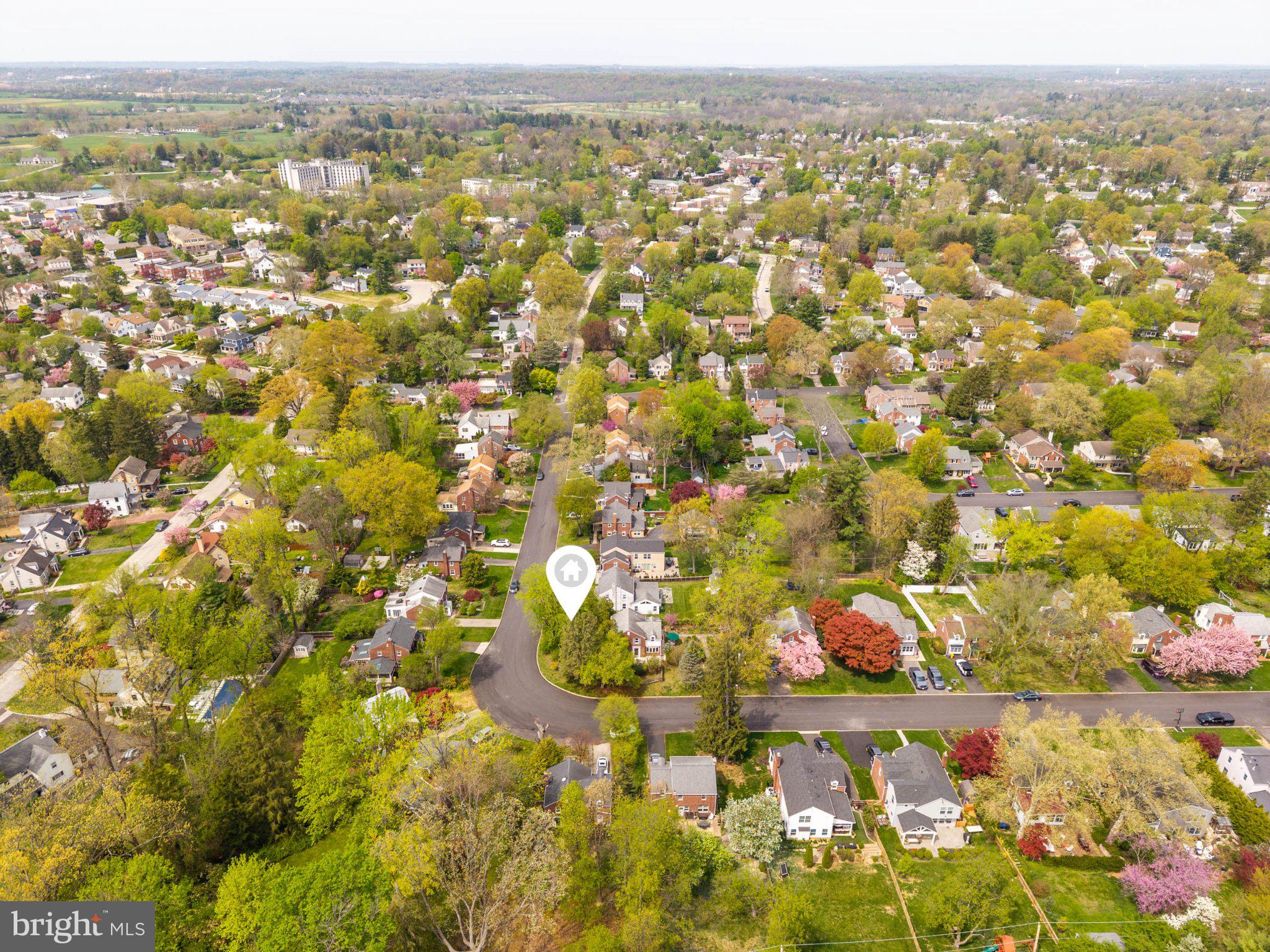 201 Glendalough Road Erdenheim, PA 19038 - Photo 46 of 50 Charming suburban neighborhood view.