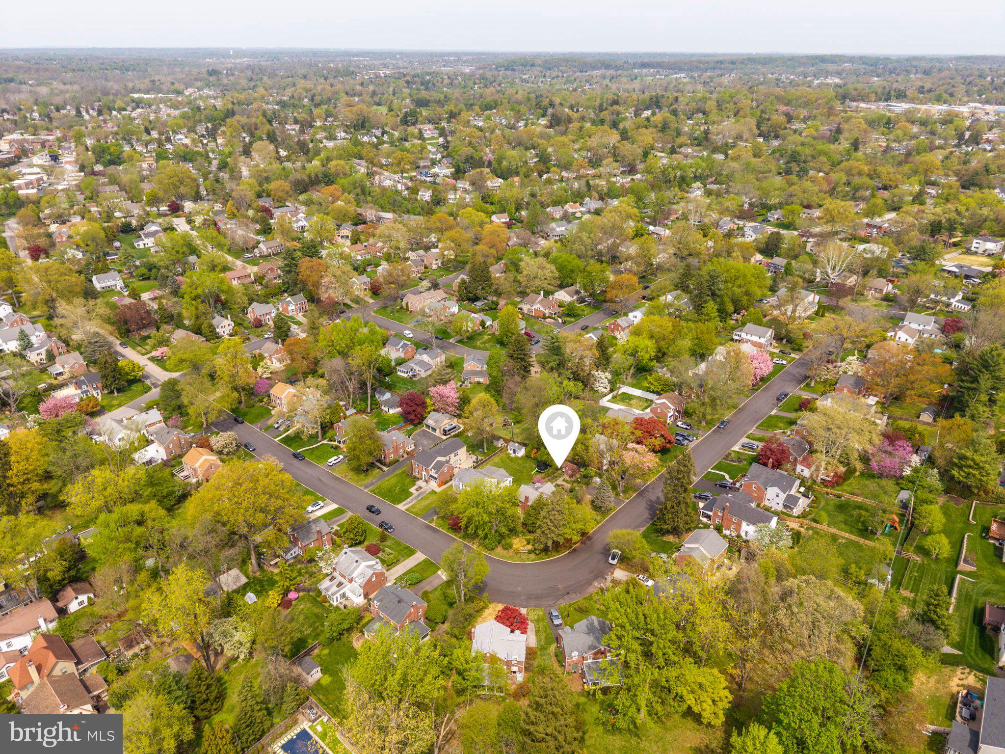 201 Glendalough Road Erdenheim, PA 19038 - Photo 48 of 50 Charming neighborhood in full bloom.