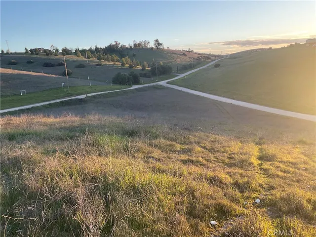 $300,000 | 13 Sunburst Road, Paso Robles, CA 93446