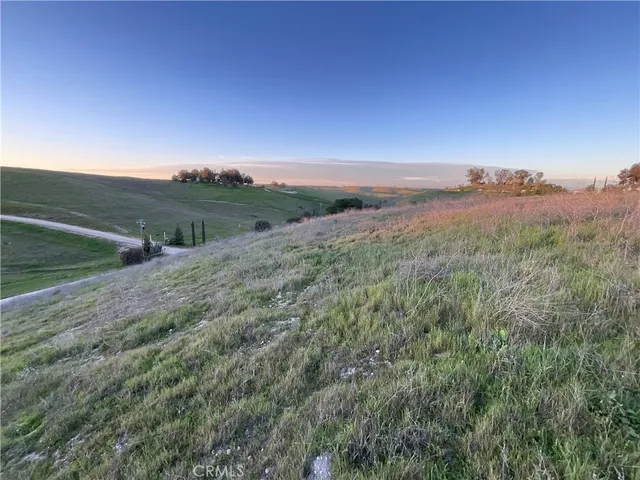 $300,000 | 13 Sunburst Road, Paso Robles, CA 93446