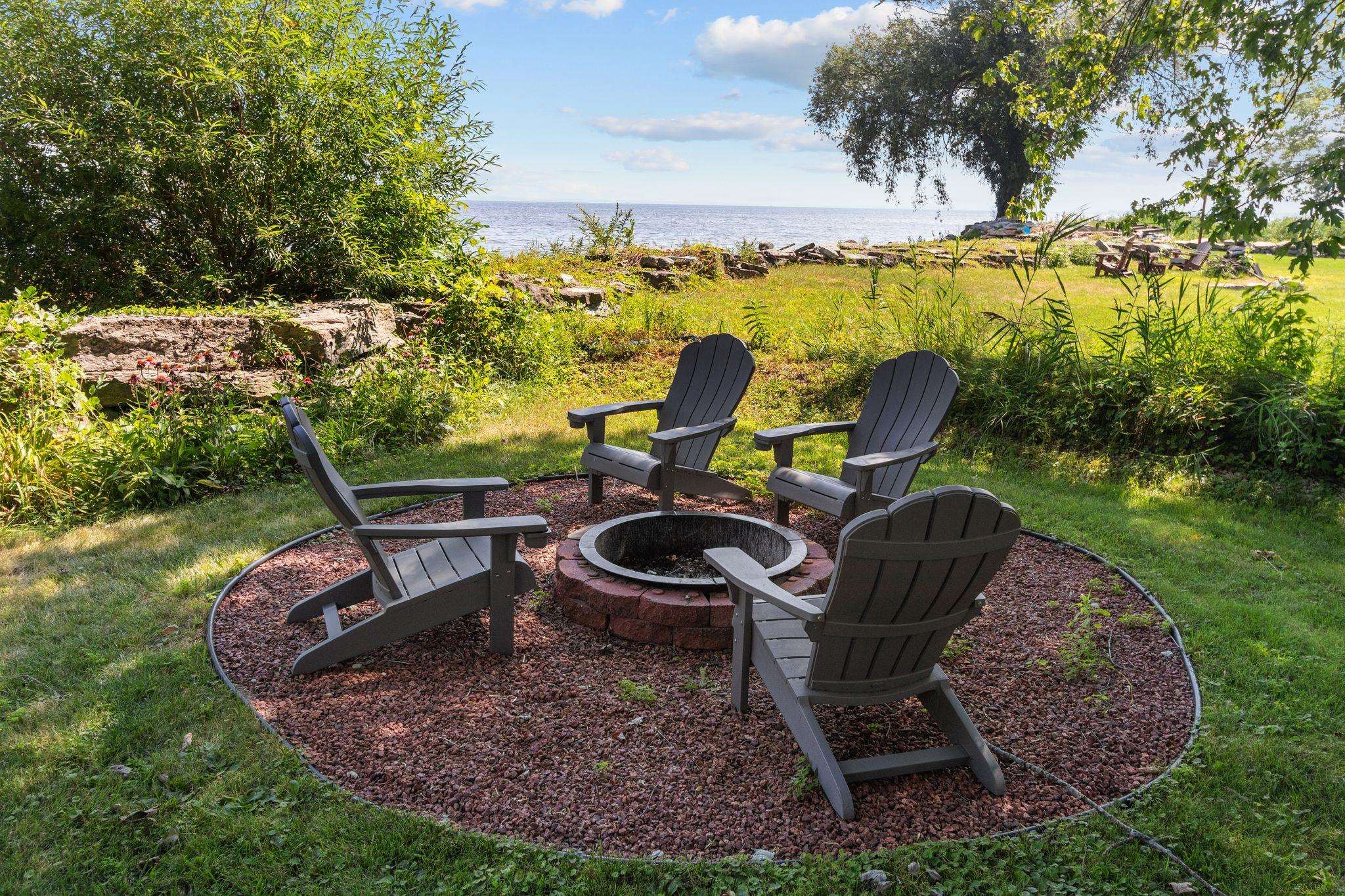 1938 Cottage Road Little Suamico, WI 54141 - Photo 4 of 31