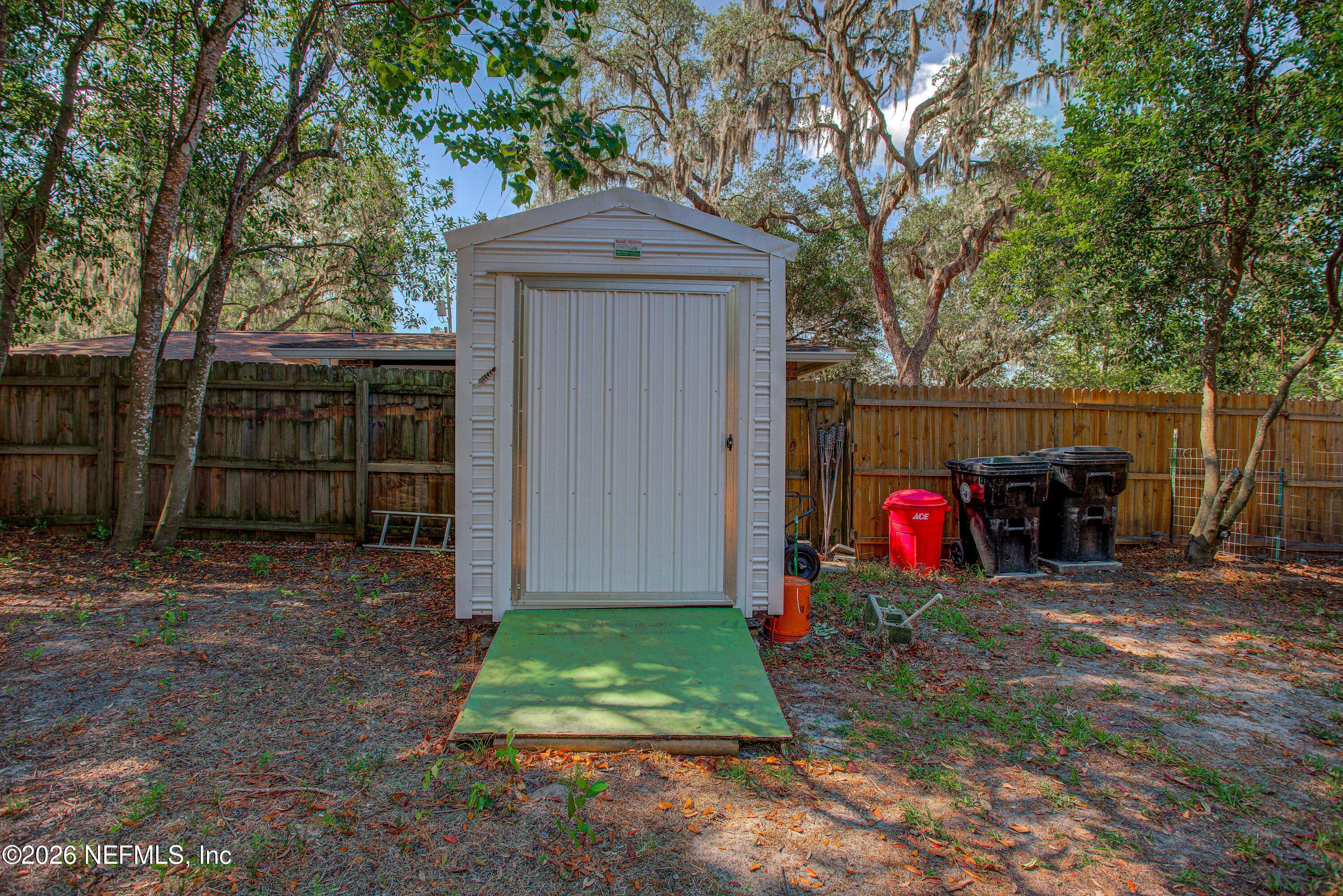 8042 County Line Road Melrose, FL 32666 - Photo 12 of 108 20260503-8042_County_Line_Rd-87