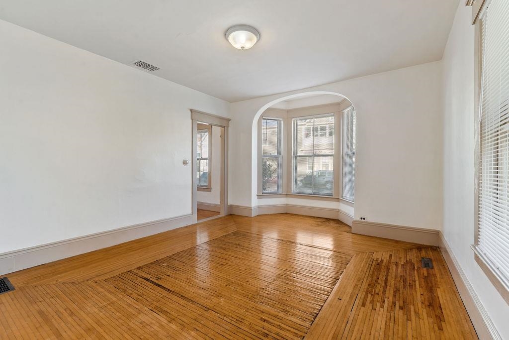 67 Winter Street Rochester, NH 03867 - Photo 6 of 42