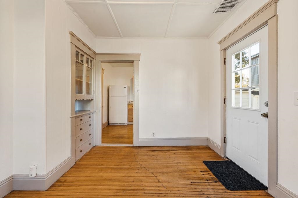 67 Winter Street Rochester, NH 03867 - Photo 9 of 42