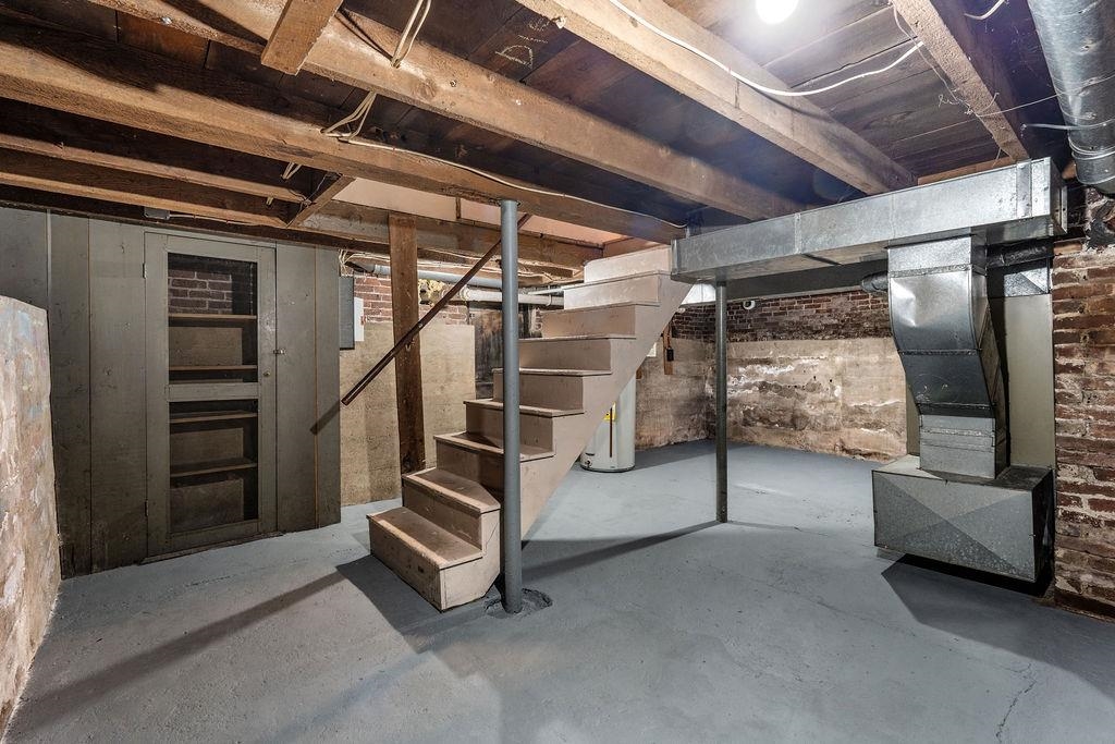 67 Winter Street Rochester, NH 03867 - Photo 10 of 42