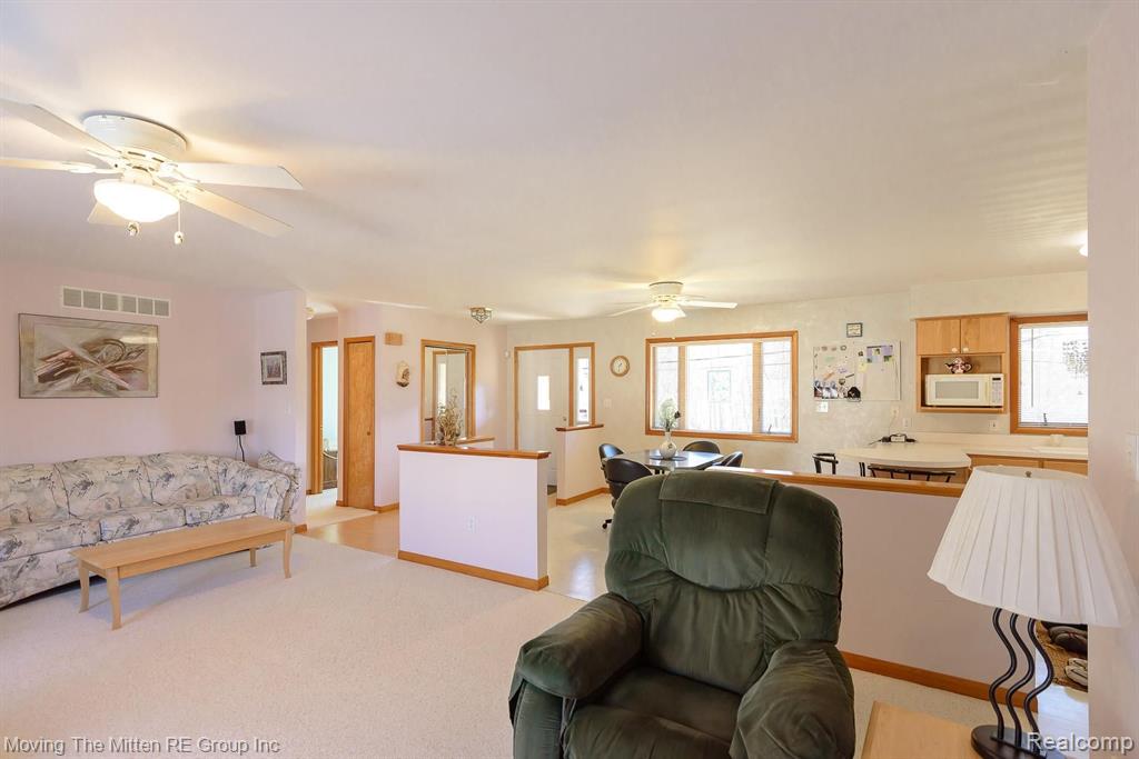 40900 Robbe Road Belleville, MI 48111 - Photo 7 of 55