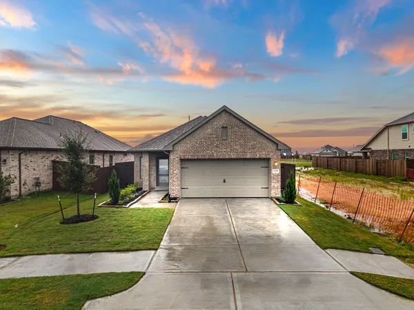 $259,990 | 13318 Prado Rdg Lane, Rosharon, TX 77583