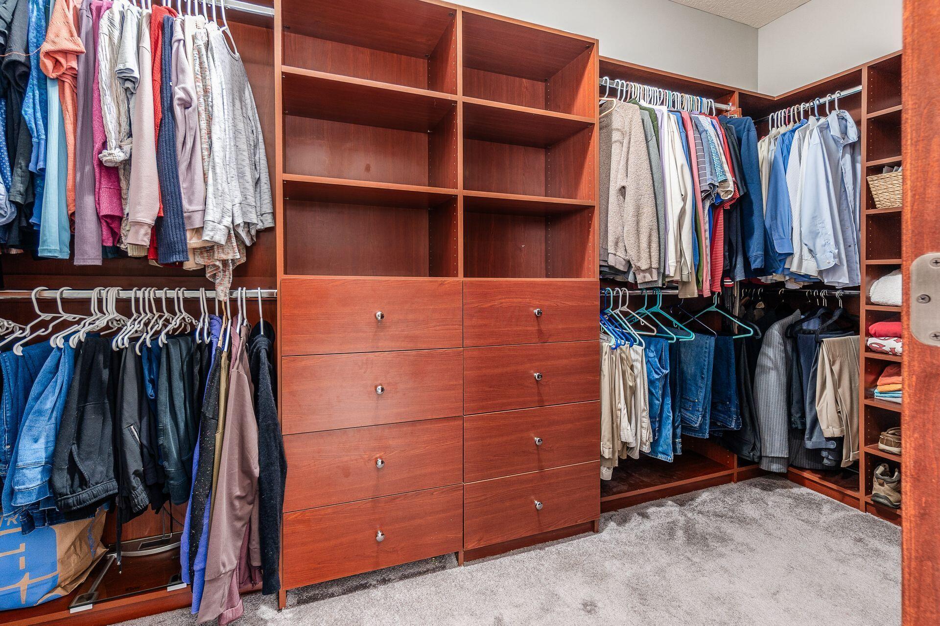 121 Harvest Ridge Avenue Pataskala, OH 43062 - Photo 33 of 67 Wal-in-Closet