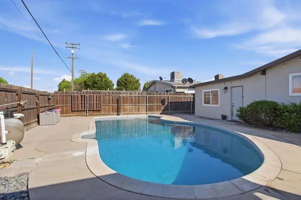 $475,000 | 5019 Parks Avenue, Salida, CA 95368