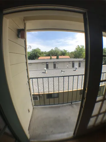 $975 | 2100 San Gabriel Street, Unit 303, Austin, TX 78705