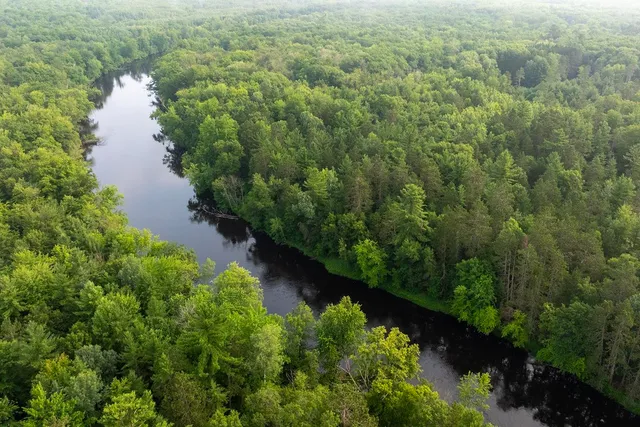 $1,900,000 | 67.9-ac 67.9-ac Fawn, Peshtigo, WI 54157