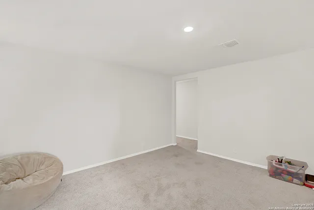 $325,000 | 201 Legendary Trl Loop, Floresville, TX 78114