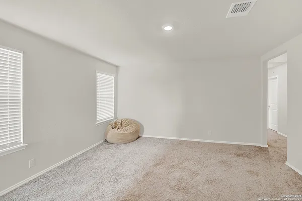 $325,000 | 201 Legendary Trl Loop, Floresville, TX 78114