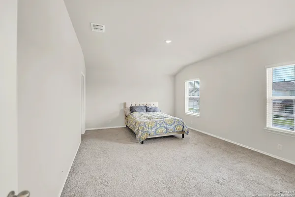 $325,000 | 201 Legendary Trl Loop, Floresville, TX 78114