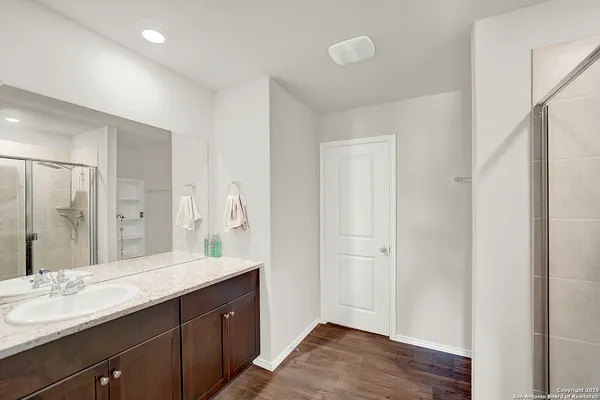 $325,000 | 201 Legendary Trl Loop, Floresville, TX 78114