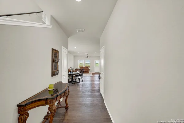 $325,000 | 201 Legendary Trl Loop, Floresville, TX 78114