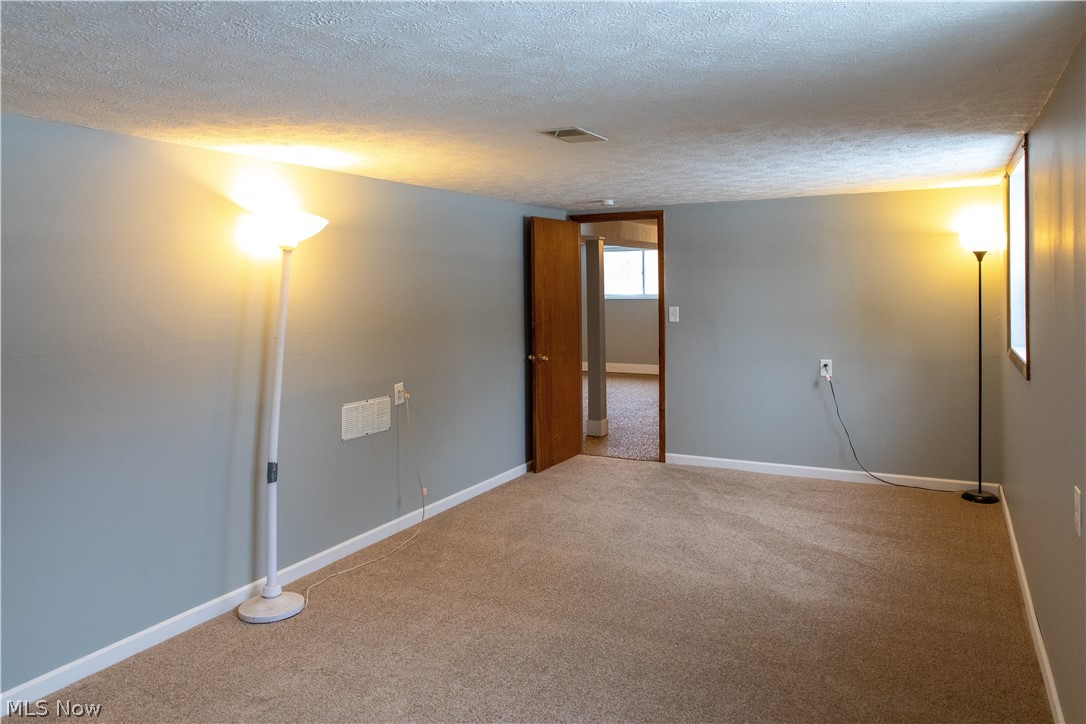 1654 Hubbard Road Madison, OH 44057 - Photo 20 of 32