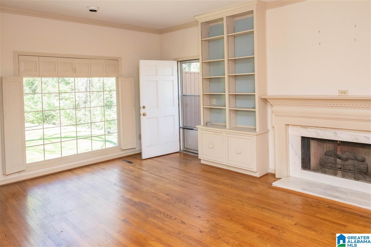 34 The Falls Drive Birmingham, AL 35216 - Photo 6 of 16