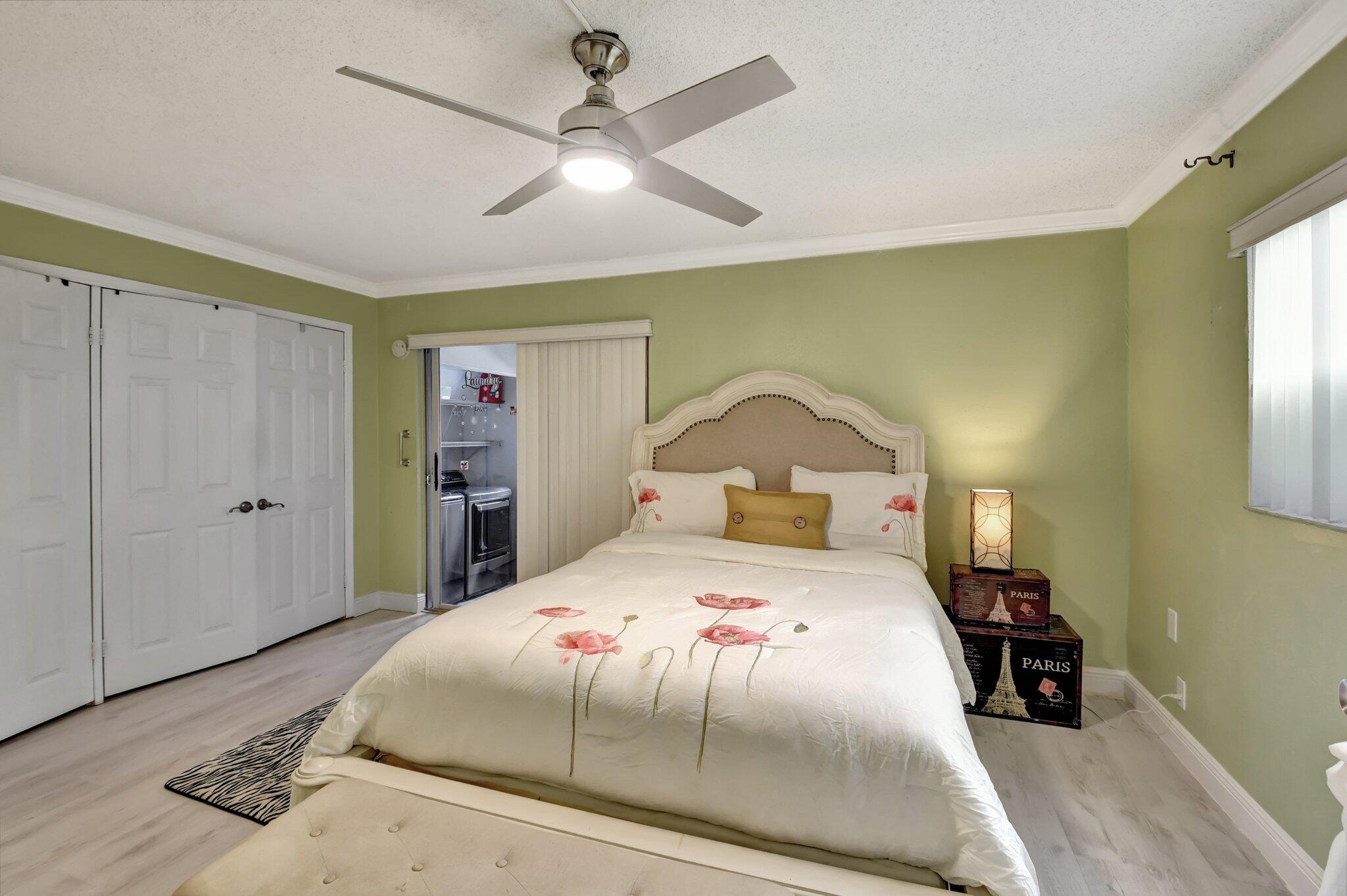 451 Saxony Way Delray Beach, FL 33446 - Photo 13 of 27 13-web-or-mls-DSC_4958