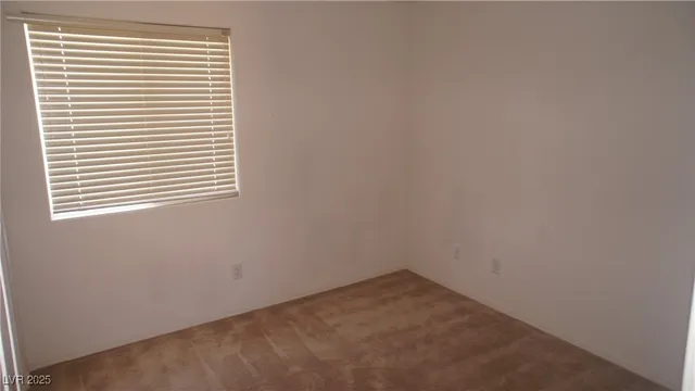 $1,950 | 989 Coronado Peak Avenue, Las Vegas, NV 89183