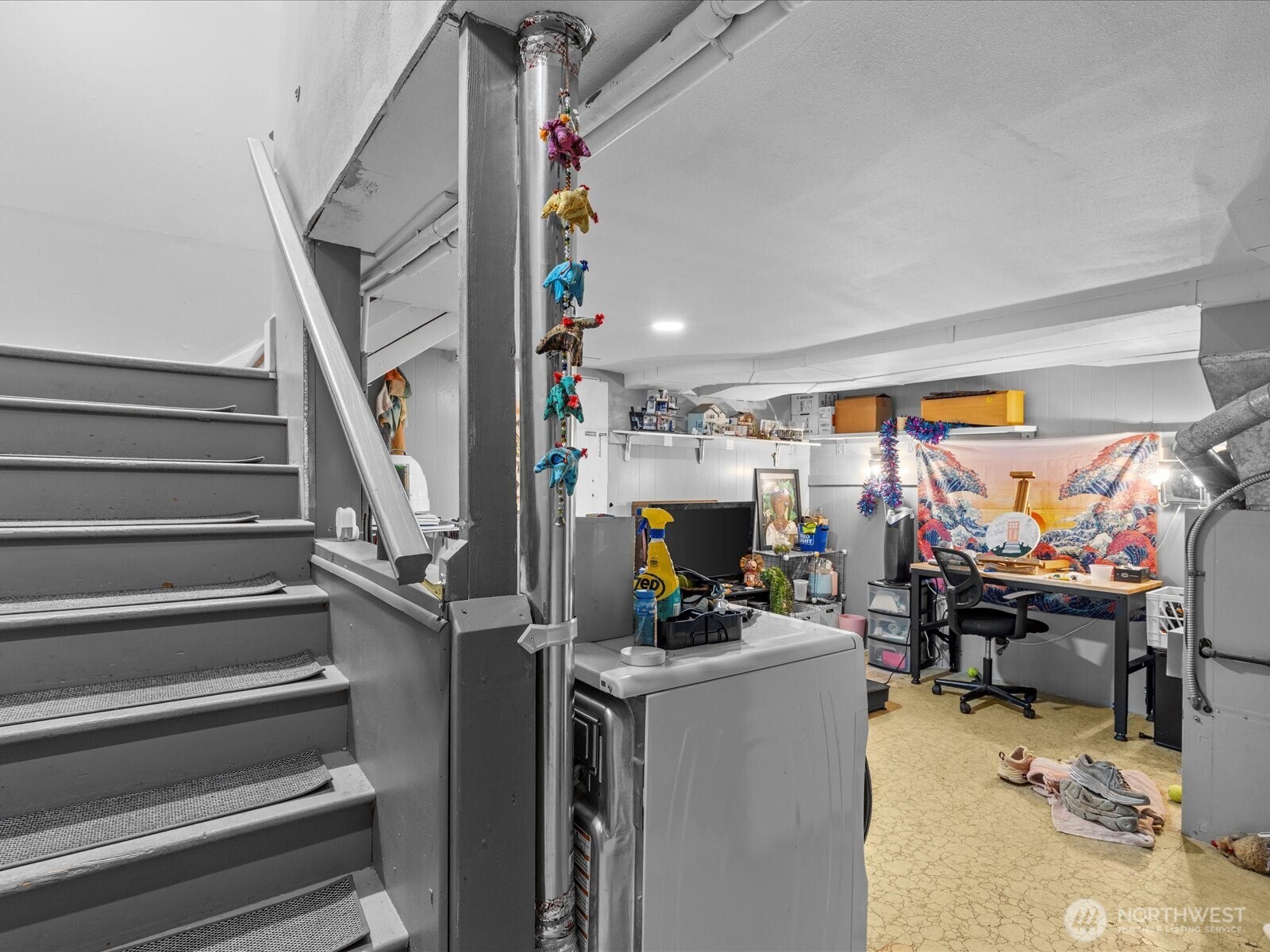 7138 47th Avenue Southwest Seattle, WA 98136 - Photo 15 of 20 a view of entryway and workspace