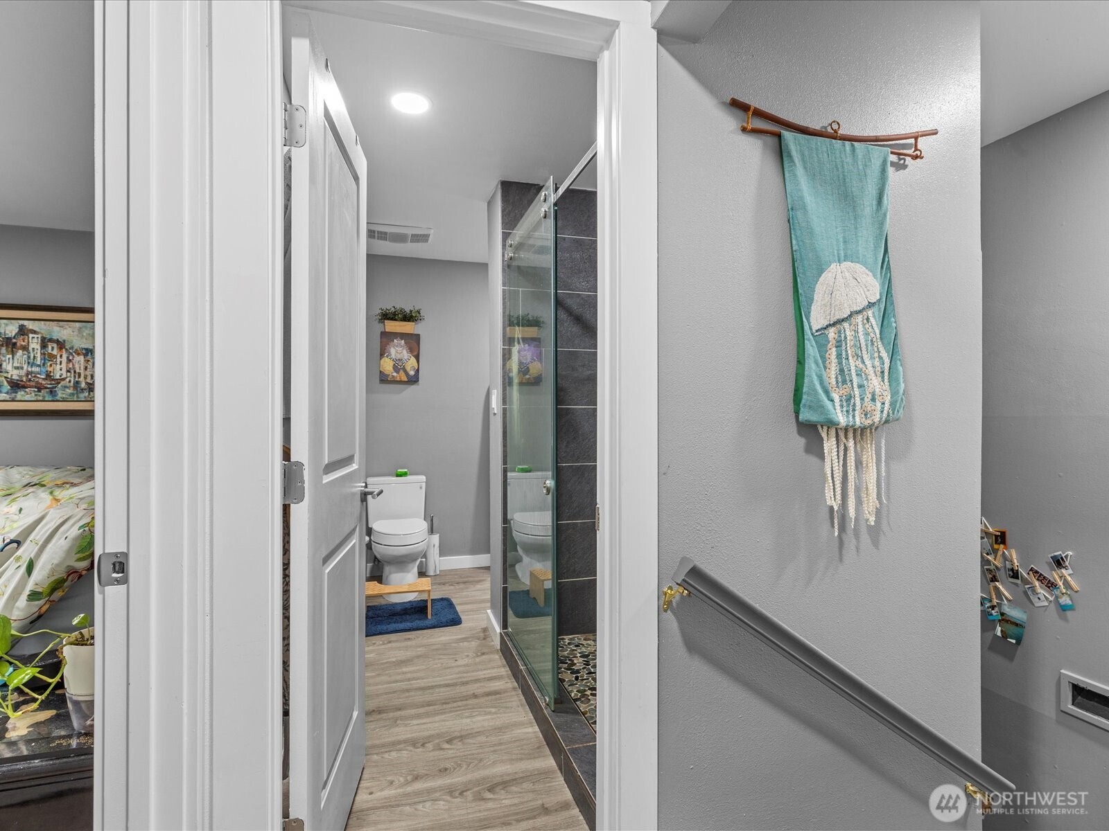 7138 47th Avenue Southwest Seattle, WA 98136 - Photo 10 of 20 a en suite bathroom with a shower