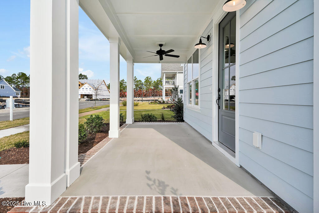 5209 Moonshell Loop Wilmington, NC 28412 - Photo 4 of 37 Front Porch