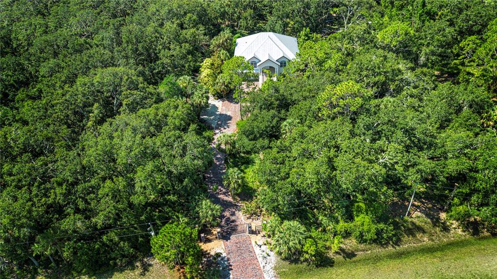 1422 Lightfoot Road Wimauma, FL 33598 - Photo 11 of 98