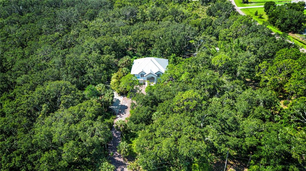 1422 Lightfoot Road Wimauma, FL 33598 - Photo 12 of 98