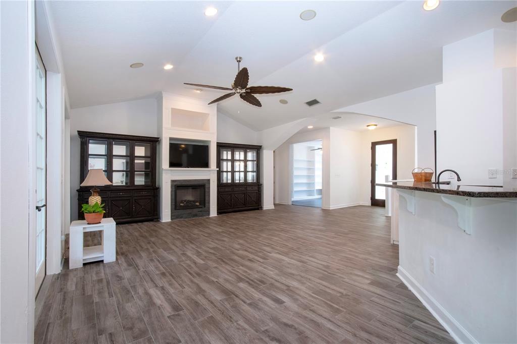 1422 Lightfoot Road Wimauma, FL 33598 - Photo 25 of 98