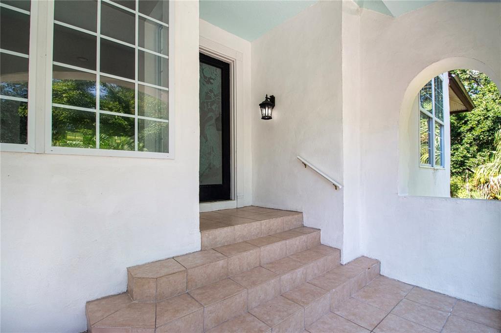 1422 Lightfoot Road Wimauma, FL 33598 - Photo 8 of 98