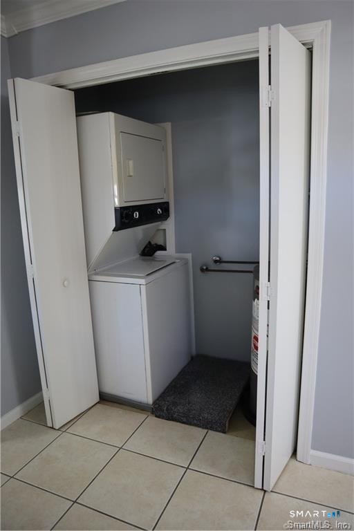 28 Smith Street Derby, CT 06418 - Photo 5 of 6