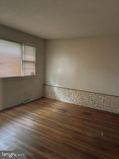 2982 Davis Road Barrington, NJ 08007 - Photo 4 of 13