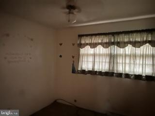 2982 Davis Road Barrington, NJ 08007 - Photo 8 of 13