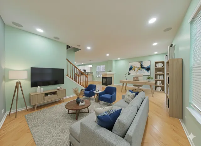 $425,000 | 848 Station Boulevard, Aurora, IL 60504