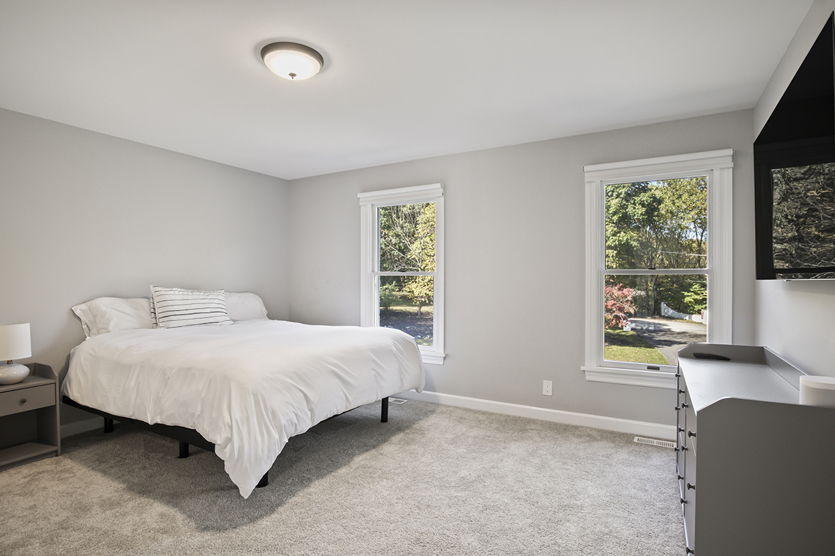 36W669 Crane Road St. Charles, IL 60174 - Photo 31 of 62 a bedroom with a bed and a window