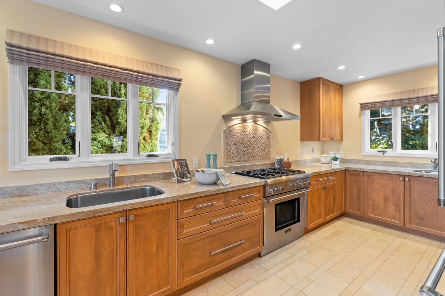 223 Exeter Avenue San Carlos, CA 94070 - Photo 13 of 50