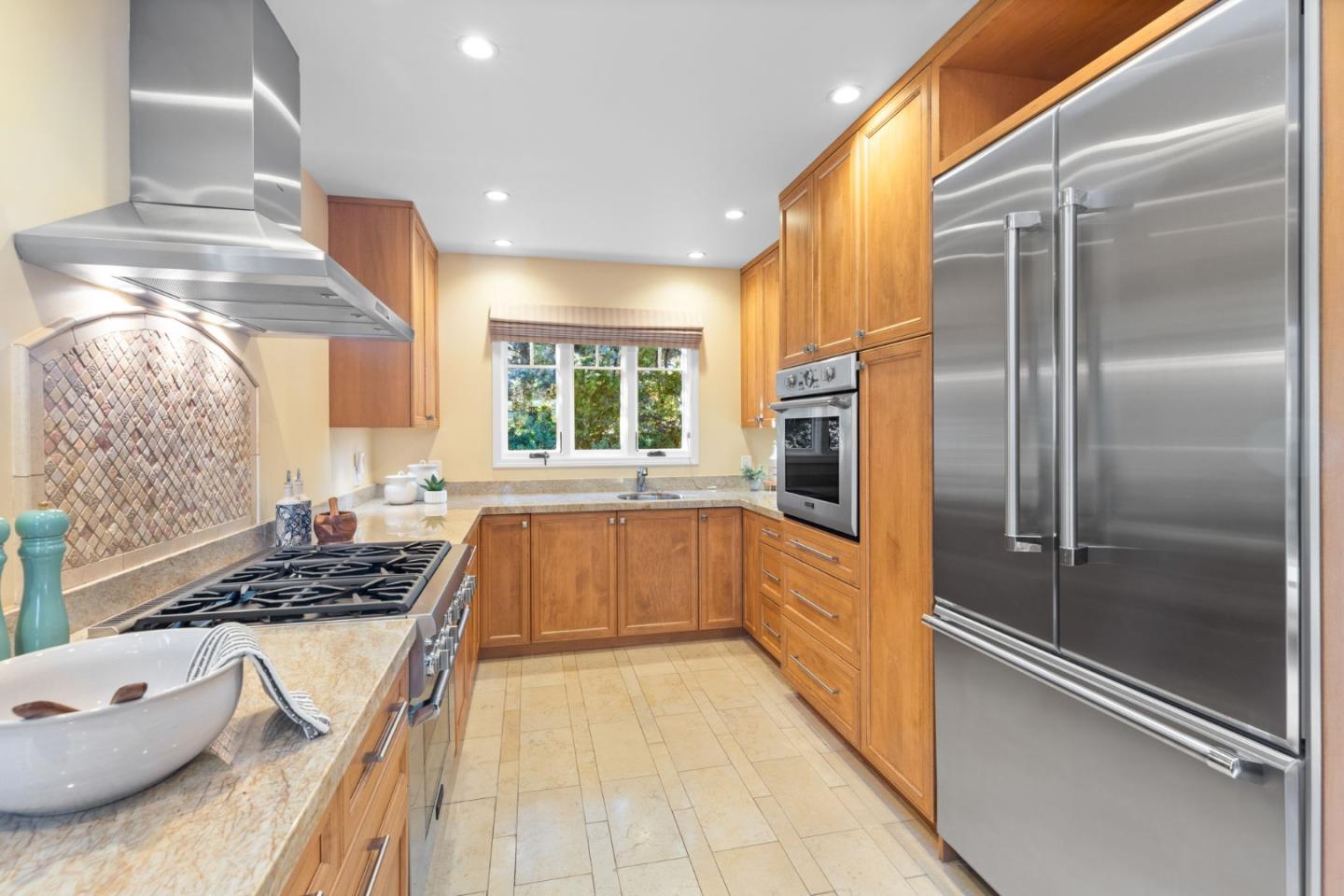 223 Exeter Avenue San Carlos, CA 94070 - Photo 14 of 50