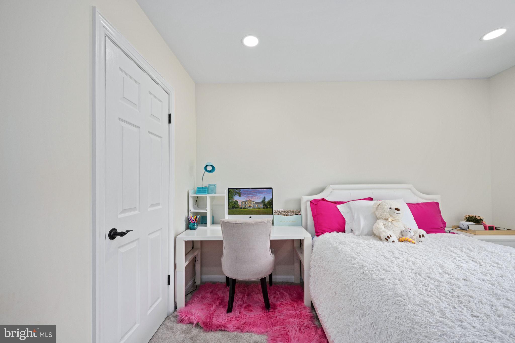7095 Signal Hill Road Manassas, VA 20111 - Photo 63 of 111 Gallery Image 63