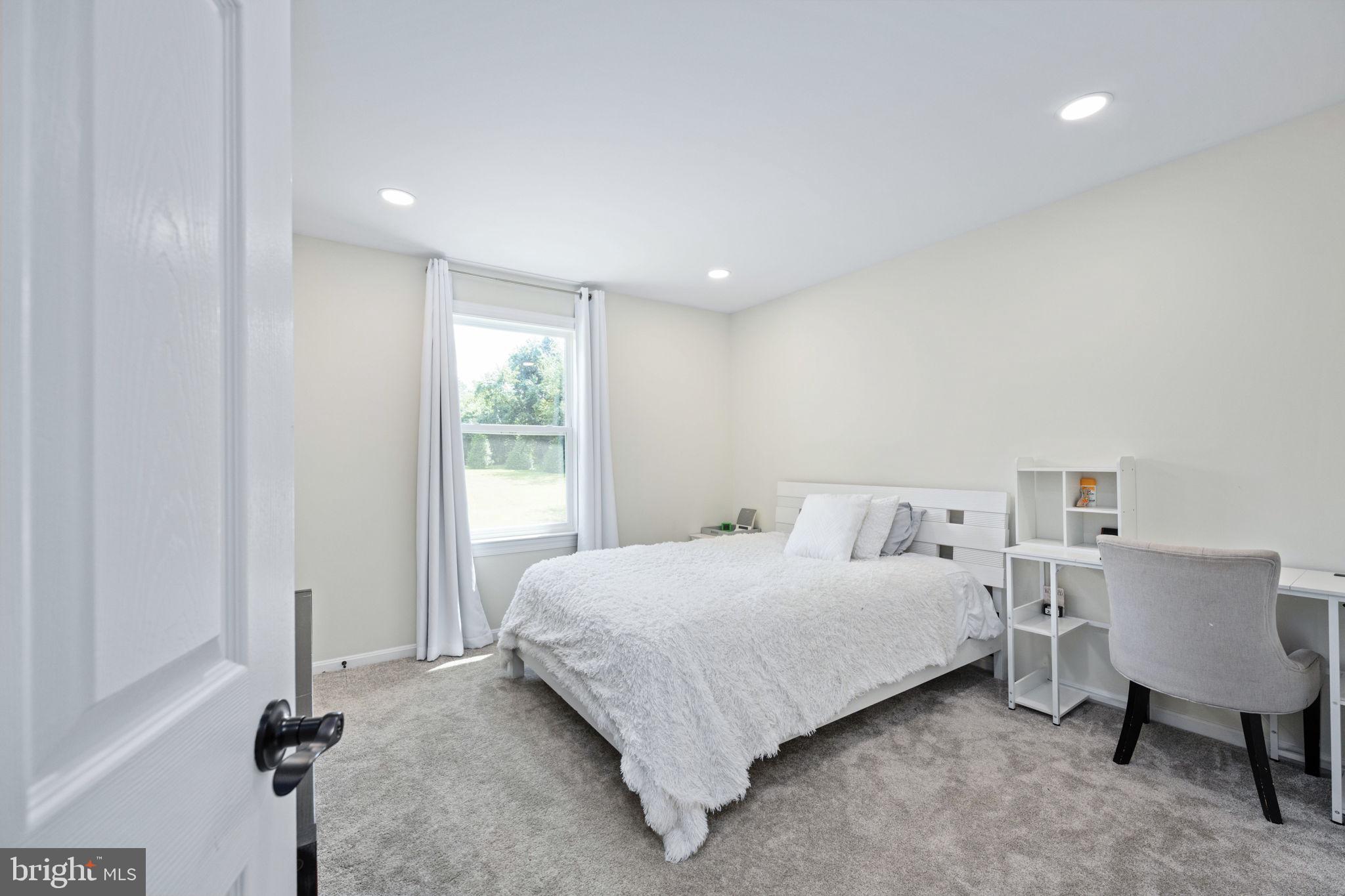 7095 Signal Hill Road Manassas, VA 20111 - Photo 64 of 111 Gallery Image 64