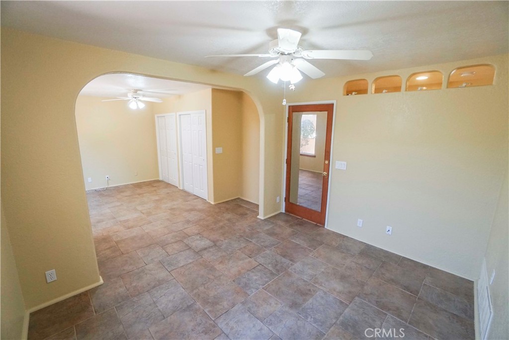 18633 Kamana Road Apple Valley, CA 92307 - Photo 27 of 50