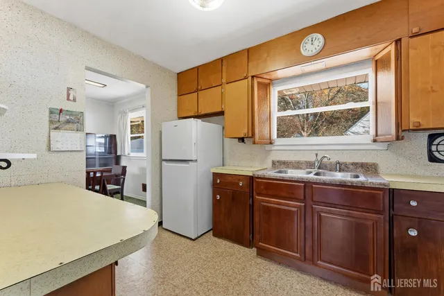 $500,000 | 61 Athens Avenue, Old Bridge, NJ 08879